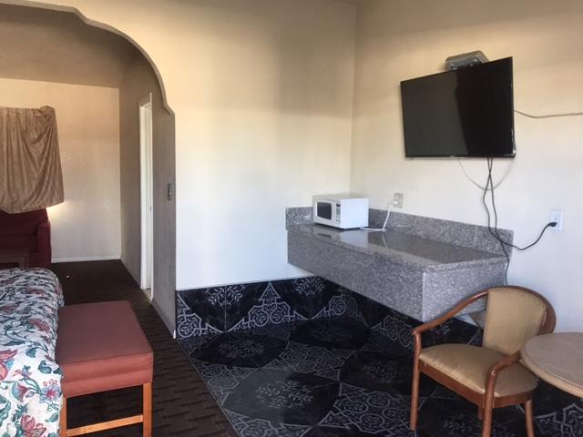 Galleria Inn Montclair/Ontario Buitenkant foto